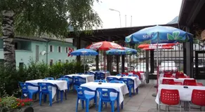 Hotel Des Alpes - Restaurant & Pizzeria - Image 4