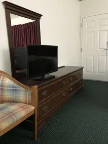 Deluxe Inn - Image 4