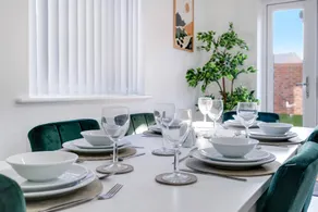 Luxaura 5 Bedroom 3 Bath Service House with Parking - Image 4