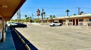 A Fisher's Inn Motel - Image 4