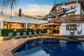 Aquarius Backpackers Resort - Image 2
