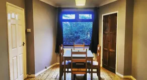 Self Contained 3 Bedroom House with Off Street Parking - Image 3