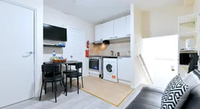 City Apartments near Seven Sisters - Image 2
