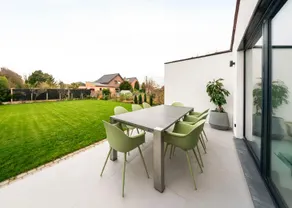 Spacious 5-room house near Brussels with private parking - Image 5