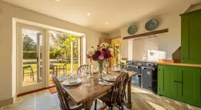 Hensill Farmhouse - Image 4