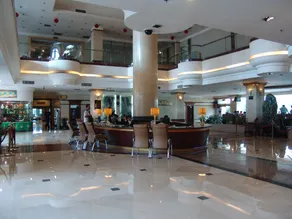 Kunming Golden Spring Hotel - Image 2