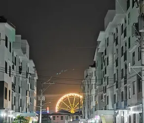 Luna staycation Cozy Condo near Enchanted Kingdom - Image 4