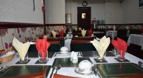 Lyndhurst Hotel - Image 5