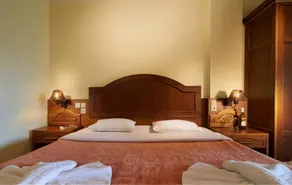 Toroni Blue Sea Hotel - Image 3