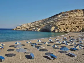Villa Komos aan het strand - Image 5