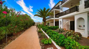 Waves of Tranquility Residence - Image 4