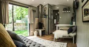 Pinewood - At Port Lympne Hotel & Reserve - Image 2
