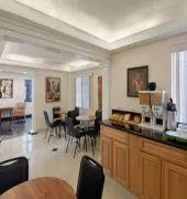 Super 8 by Wyndham Jacksonville Orange Park - Image 5