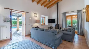 Traditional house Casa Binitaref with pool in Sineu - Image 2
