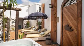 El Charco Suites - Image 5