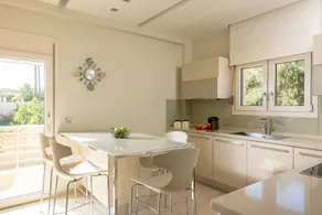 Luxury Villa Alba by Estia - Image 4