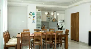 Balchik Sea View Escape 5BR Luxury with Hot Tub & Free Parking - Image 3