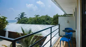 Tranquila Beach Hotel - Image 5