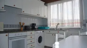 Precioso apartamento de 3 habitaciones en Cabañas. - Image 4