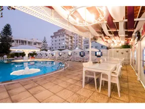 SAMMY'S HOTEL - Image 2