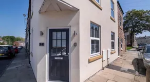 Livingstone street Apartments with Free Parking - Image 4