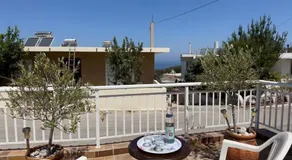 Maison authentique avec grande terrasse - Image 4