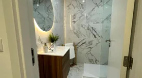 Luxury home - Image 2
