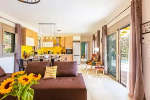 Appartement de vacances avec piscine privée, jardin et terrasse | Vue montagne - Image 2