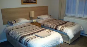 Black horse cottage - Image 2