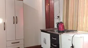 Hummingbird Hostel - Image 4
