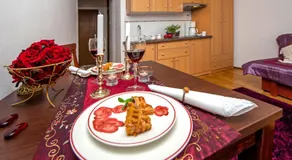 Apartment Main Street Carera - Image 3