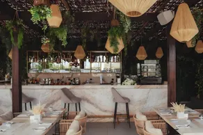 Longue vie Hotels - Image 5