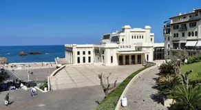 Biarritz Plage - Terrasse & Piscine Résidence - Image 4