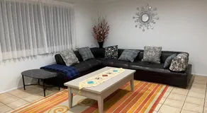 Tamborine Accommodation 84 Eagle Heights Road 6 Bedroom 3 Baths Parking Complete Holiday Home - Image 4