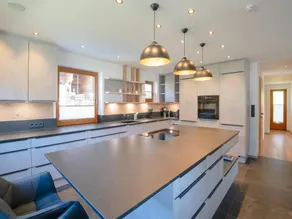 Exclusive apartment with garden and whirlpool - Image 3