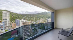 Green side - Image 5