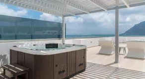 Royal Bay Suites - Image 2