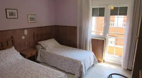 Hostal Restaurante El Abuelo - Image 2