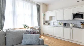Art House Apartments - Image 2