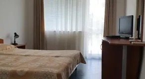 Family Hotel Maritime - Image 2
