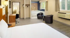 Skyview Motel - Image 5