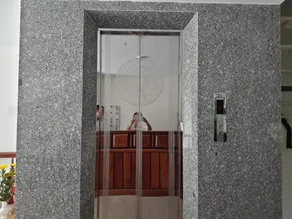 Nice Hotel - Image 3