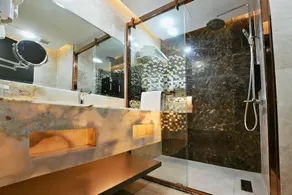 Petra Moon Luxury Hotel - Image 2