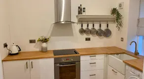 Flat 2 Struan house - Image 2