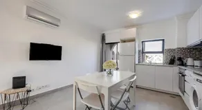 Apartamento \"Yasmim House\" con piscina compartida y Wi-Fi - Image 3