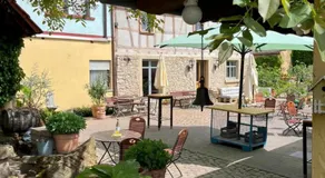 Hiestand's Gästehaus - Weingut & Hofbrennerei - Image 2