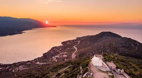 Beautiful Cottage over-viewing Samos bay. - Image 5
