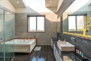StayVista's Francolin Farmstay - Sohna - 5BHK with Infinity Pool & Jacuzzi - Image 2