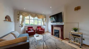Lovely 5 Bed House in Barnet , home away from home - Image 2