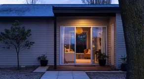 Revive On Oakview Boutique Accommodation - Image 4